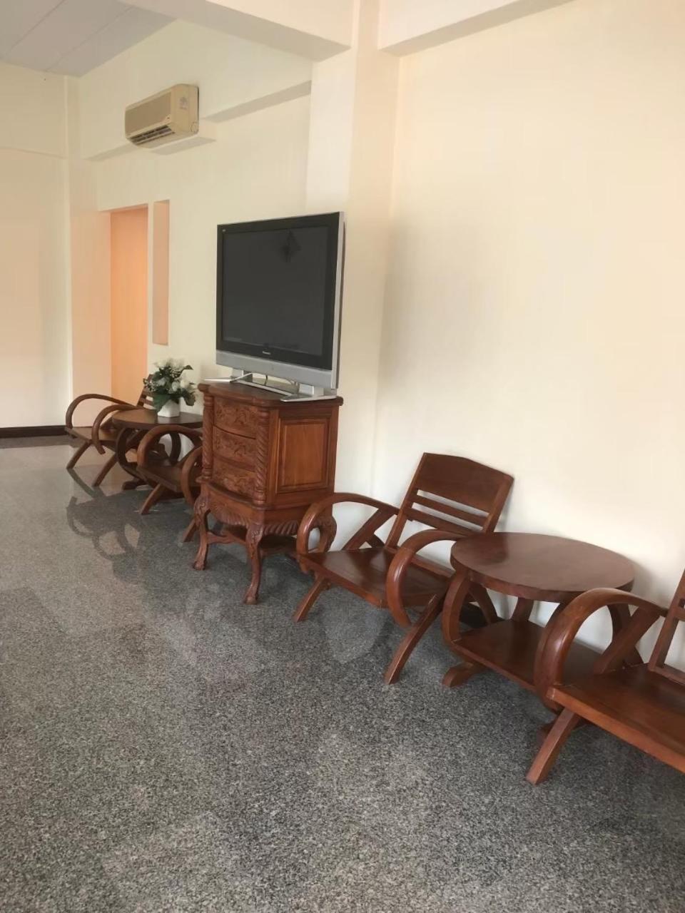 Tak Andaman Resort & Hotel Quarto foto